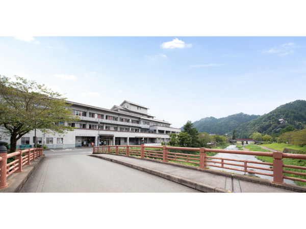 介護老人保健施設せせらぎ(介護補助/常勤)の介護職求人の写真