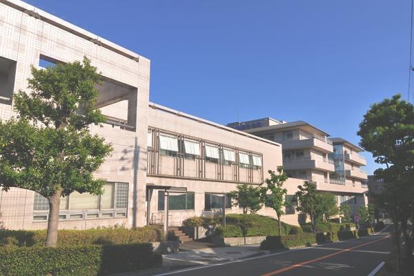 国際親善総合病院（総務/常勤）の一般事務求人の写真