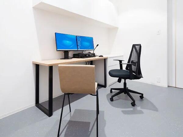 中野駅前とくやま大腸と胃の内視鏡クリニック 消化器内科・肛門内科（契約社員）の医療事務求人メイン写真2