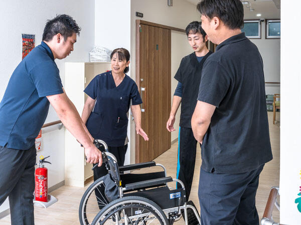 IKOIナーシングホーム寝屋川（常勤）の介護福祉士求人メイン写真2