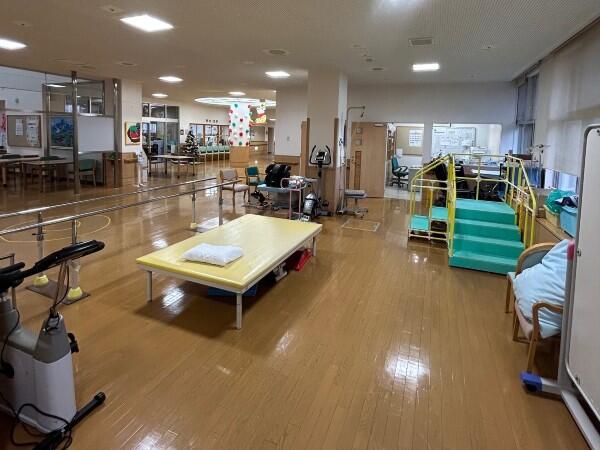 利尻富士町 利尻島老人保健施設（常勤）の介護福祉士求人メイン写真3