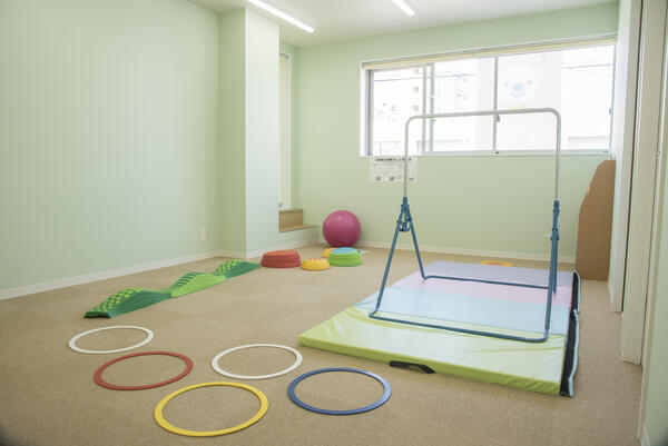 コペルプラス向ヶ丘遊園教室（児童指導員/常勤）の保育士求人の写真