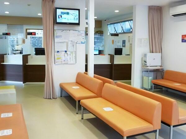 スマイル調剤薬局 師勝店（常勤）の医療事務求人メイン写真2