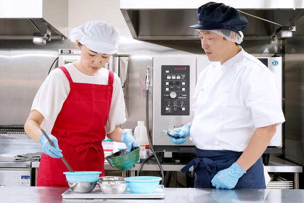 シニア向け住宅 デュオセーヌ国立（厨房/常勤）の調理師/調理員求人メイン写真2