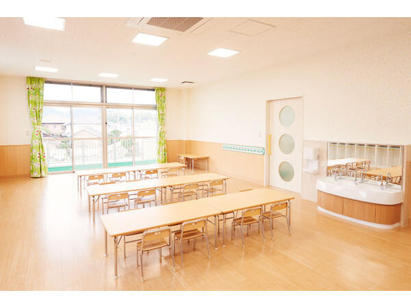 エクセレント南部こども園（正社員）の保育士求人メイン写真3