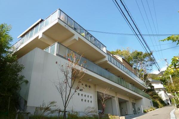 特別養護老人ホーム うみのほし長峰台(常勤) の介護福祉士求人の写真