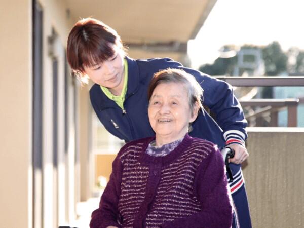 特別養護老人ホーム町田誠心園（生活相談員/常勤）の精神保健福祉士求人メイン写真2