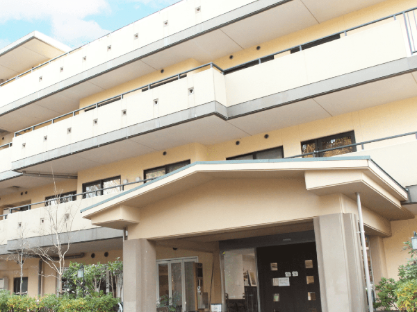 特別養護老人ホーム町田誠心園（生活相談員/常勤）の精神保健福祉士求人メイン写真3