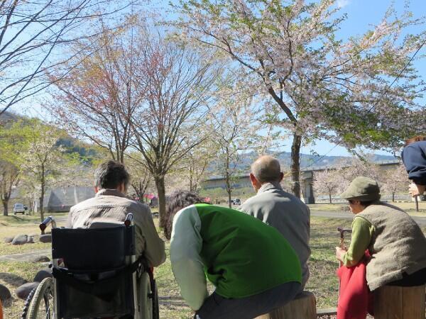 特別養護老人ホーム 桜湯の里2号館レインボー（パート）の介護福祉士求人の写真