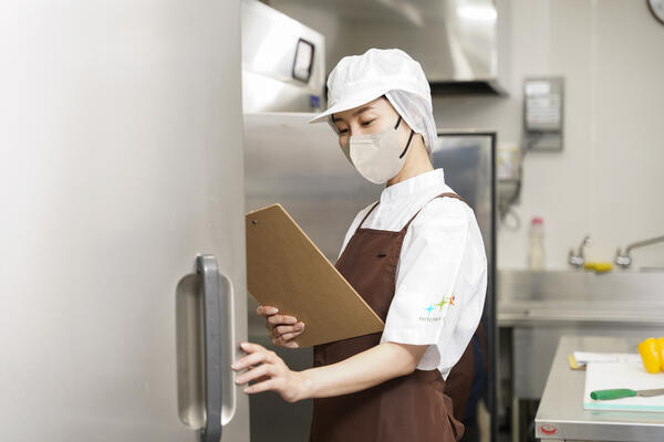 はなことば入間藤沢（厨房/遅番/パート）の調理補助求人メイン写真2