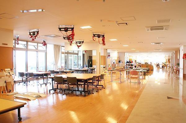 介護老人保健施設 榊原（入所 / パート）の看護師求人メイン写真2