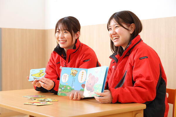 児童発達支援スマイル北堀江店（常勤）の作業療法士求人メイン写真2