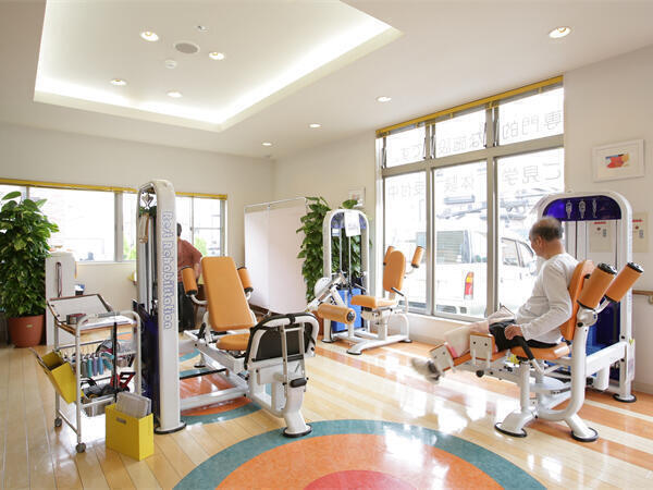 あおぞらの里 六高台デイサービスセンター（正社員）の一般事務求人の写真