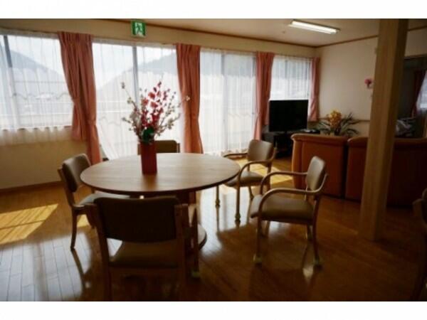 デイサービスセンターふぁみりぃ中之町（パート）の准看護師求人メイン写真3