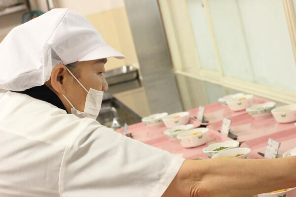 高齢者総合福祉施設 都祁すずらん苑（常勤）の調理師/調理員求人の写真