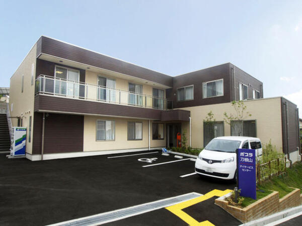 デイサービスセンターポプラ刀根山(パート)の介護職求人の写真