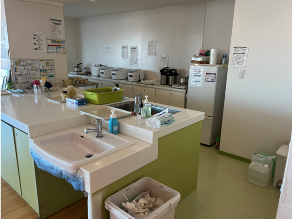 千壽介護老人保健施設 介護職(常勤)の介護職求人サブ写真4