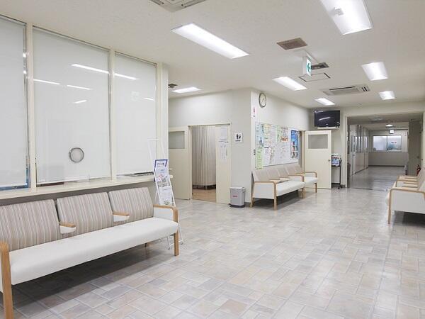 千里丘中央病院（常勤）の看護助手求人メイン写真2