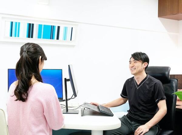 疲れと眠りのクリニック淀屋橋(パート)の准看護師求人の写真