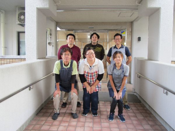 学園前西　グループホーム（常勤）の介護職求人の写真