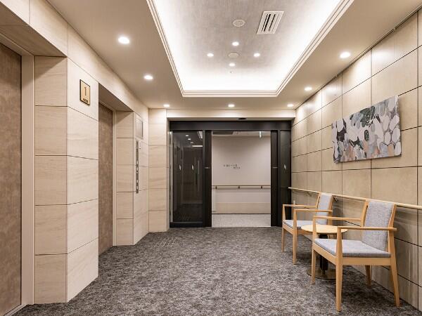 介護付有料老人ホーム チャームスイート苦楽園（週休3日も選択OK/正社員）の介護職求人メイン写真2