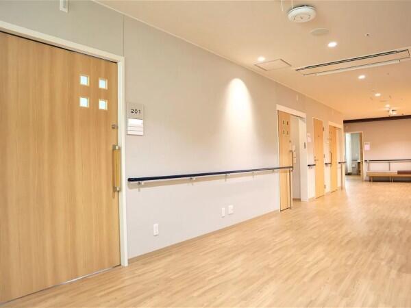 介護老人保健施設鵠芭（パート）の送迎ドライバー求人メイン写真2