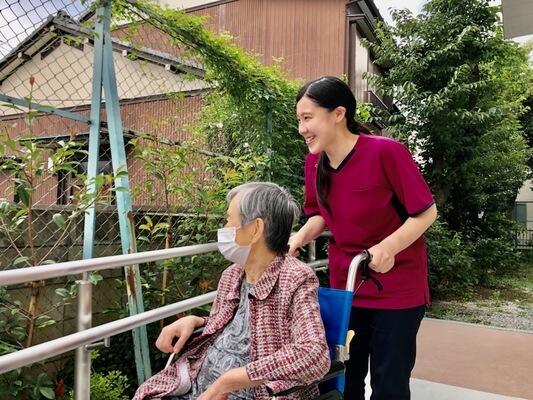 看護小規模多機能型居宅介護ノテ幸栄の里（契約職員）の介護職求人メイン写真3
