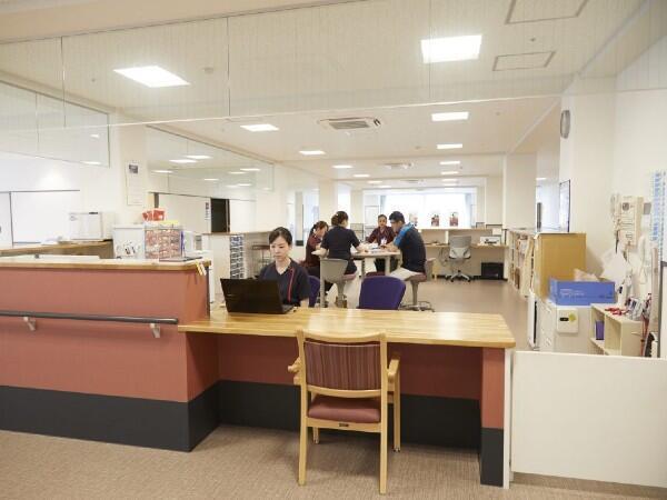 介護老人保健施設 メディケア51（パート）の介護福祉士求人メイン写真2