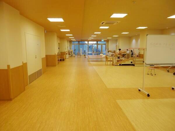 介護老人保健施設リハビリパーク練馬（常勤）の理学療法士求人メイン写真4