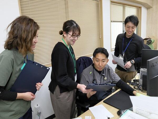 あすかホームケアクリニック（診療アシスタント / 常勤）の看護助手求人メイン写真2