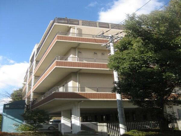 デイサービスセンター スローライフ千里（介護職兼相談員/常勤）   の社会福祉主事任用求人の写真