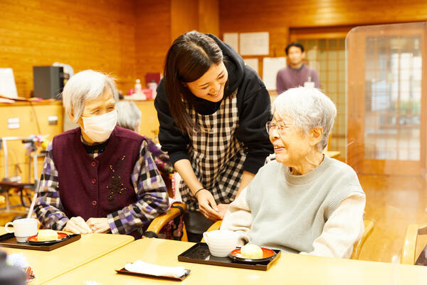 デイサービスセンターなでしこ（常勤）の介護福祉士求人メイン写真2