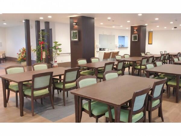 ヘルス・ケア・ヴィラ小金井公園（常勤）の介護職求人メイン写真4