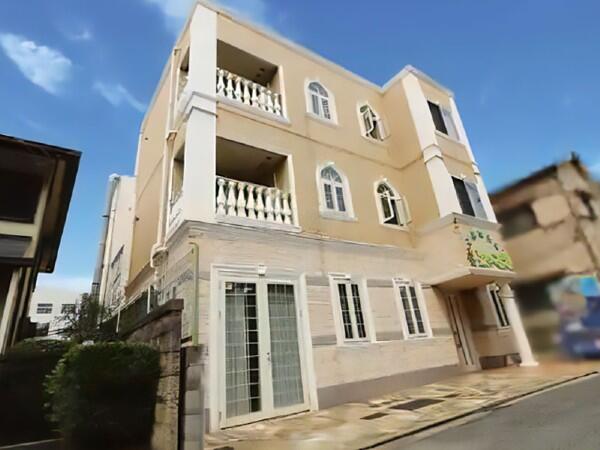 住宅型有料老人ホームHIBISU伊丹third（正社員）の介護職求人メイン写真2