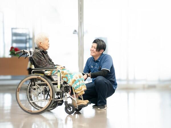 特別養護老人ホームやすらぎの里（常勤）の介護福祉士求人メイン写真2