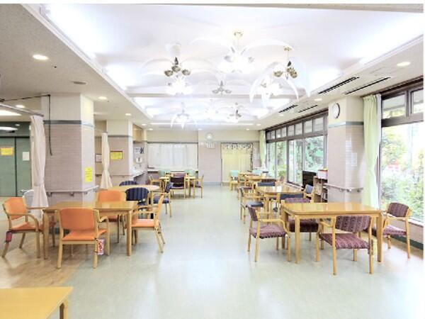 介護老人保健施設ハウスグリーンパーク（常勤）の介護職求人メイン写真2