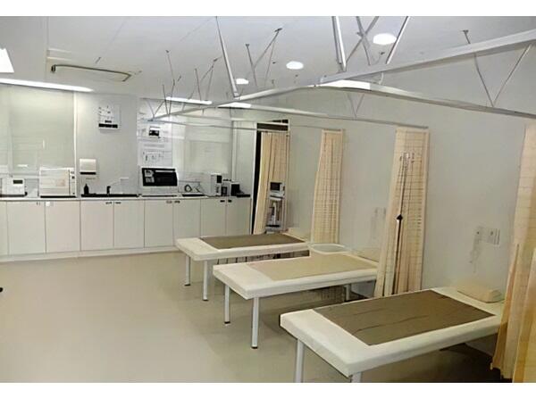 栄エンゼルクリニック（外来パート）の看護師求人メイン写真4