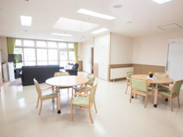 障害者支援施設 ふじの学園(嘱託職員)の支援員求人サブ写真1