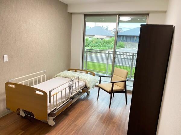 特別養護老人ホーム 明日に架ける橋（夜間パート）の介護職求人メイン写真2