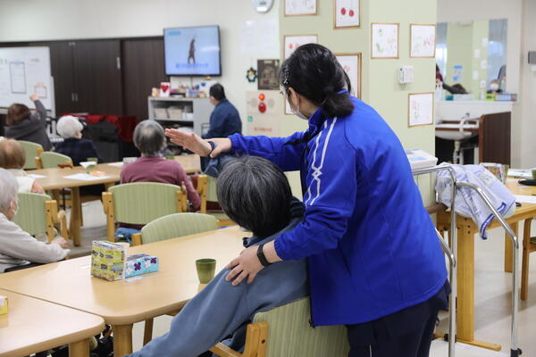 介護老人保健施設　ル・サンク湯澤（デイ/パート）の介護職求人の写真