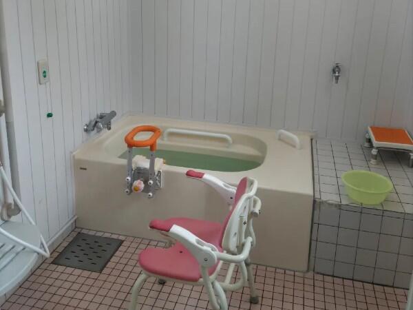 グループホーム京都ひまわり園（夜勤専従/パート）の介護職求人メイン写真2