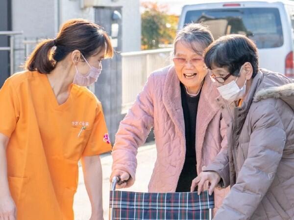  住宅型有料老人ホームかざぐるま田端（パート）の介護福祉士求人の写真