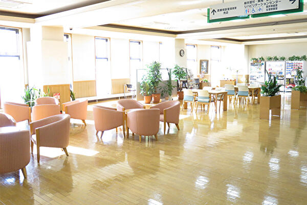 森山メモリアル病院（常勤）の看護助手求人メイン写真2