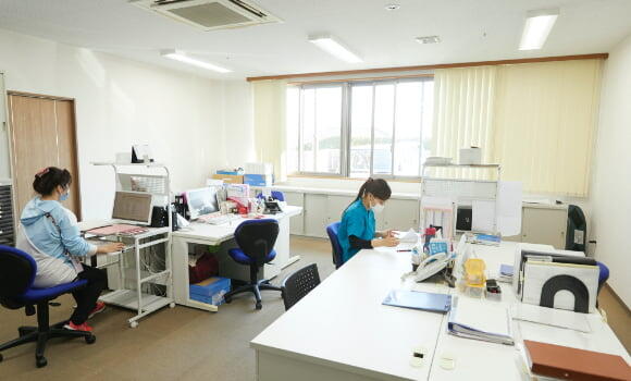 特別養護老人ホーム親愛の丘（常勤）の介護福祉士求人メイン写真5