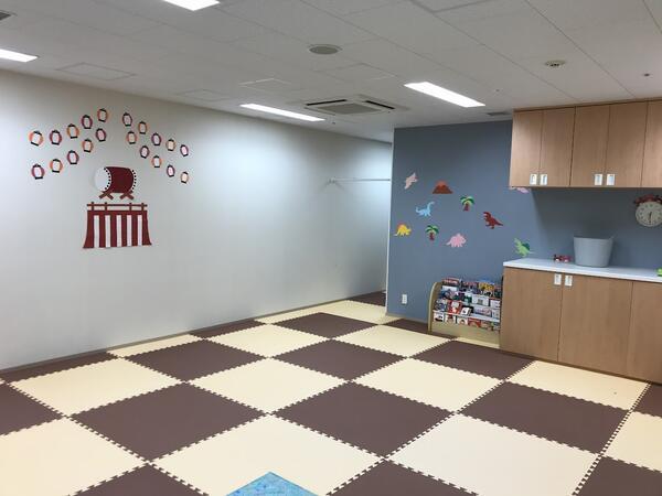 (株)明日香 本社(運営推進事業部 本部担当者/常勤)の保育士求人サブ写真1