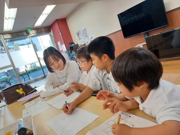 児童発達支援・放課後等デイサービス いんくるーじょん柏原事業所（児童指導員・正社員）の支援員求人メイン写真5