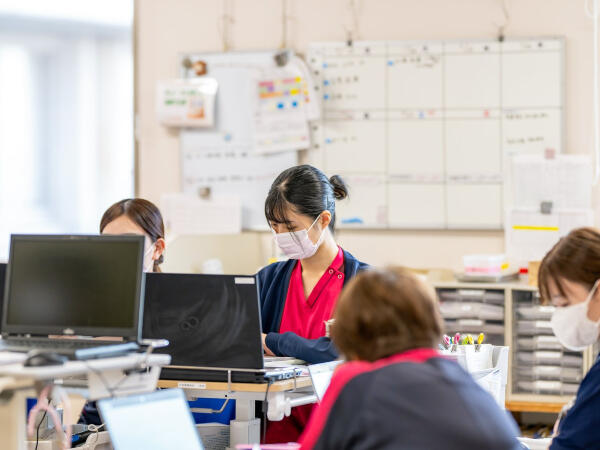 中津胃腸病院（常勤）の看護助手求人の写真