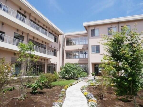 特別養護老人ホームいこいの森西原（常勤）の介護福祉士求人の写真