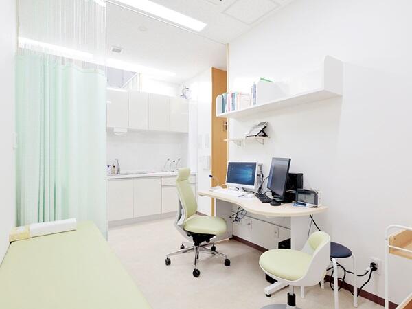 プレックス・ファミリークリニック（常勤）の理学療法士求人メイン写真3