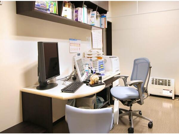 みたか中村脳神経外科クリニック（常勤）の医療事務求人メイン写真2